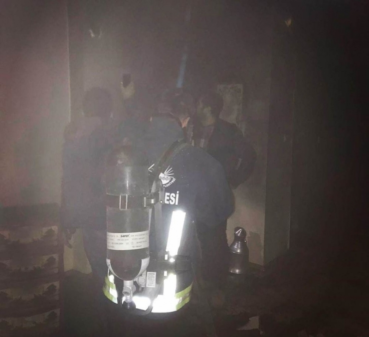 Çatak’ta Ev Yangını