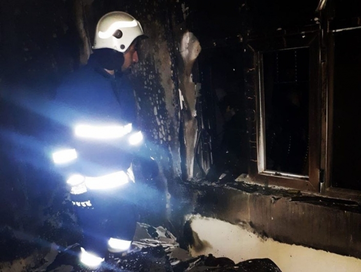 Özalp’ta Ev Yangını