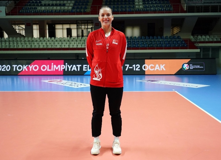 Cansu Özbay: “Olimpiyata Gitme Hayalim Var, Umarım Gerçek Olur”