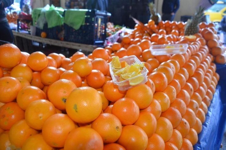 İstanbul’un Aralık Ayı Zam Şampiyonu Yaş Üzüm Oldu