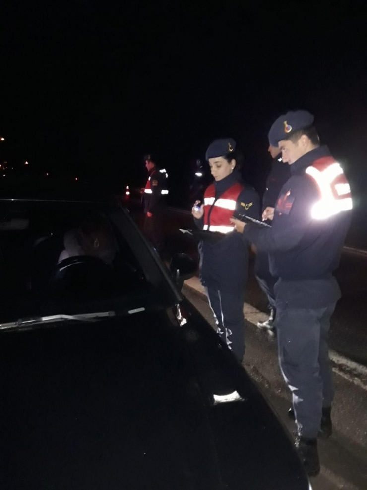 Kural Tanımayan Sürücülere 44 Bin 852 Tl Ceza