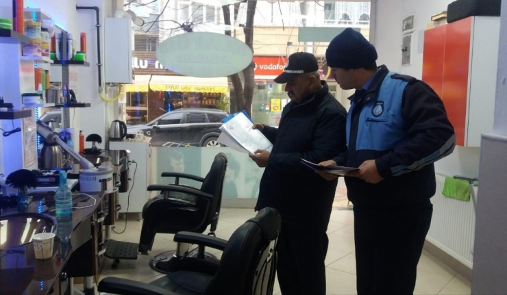 Bafra’da Berberler Denetlendi