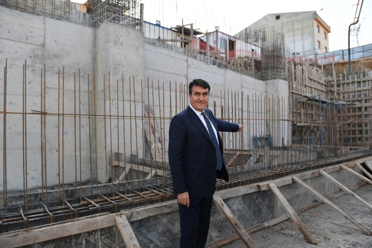 Dündar: “Bizde Borç Yok Hizmet Çok”