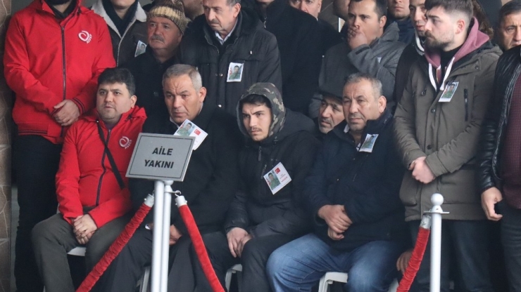 Şehit Er Berkay Işık Son Yolcuğuna Uğurlandı