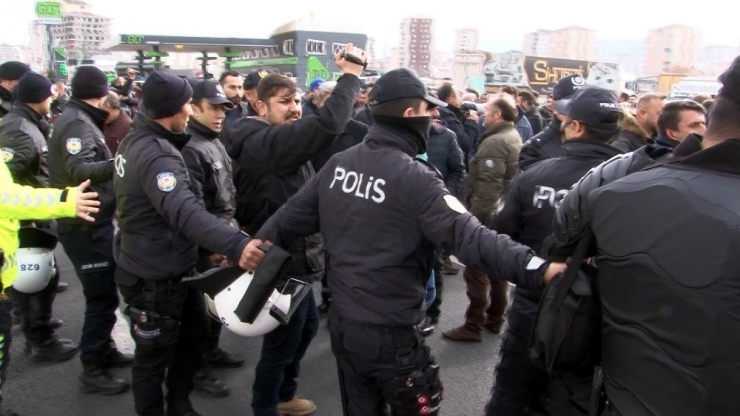 Nakliyecilerden ‘Dijital Takograf’ Eylemi