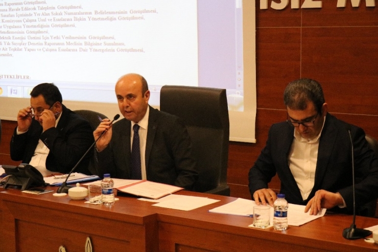 Kırşehir Belediyesinde Sözleşmeli Personel Tartışması