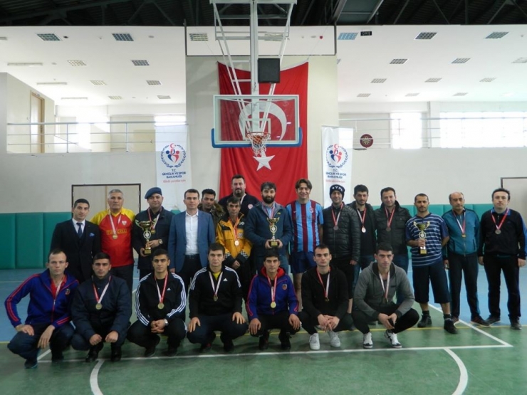 Özvatan’da Kurumlar Arası Futsal Müsabakaları Sona Erdi