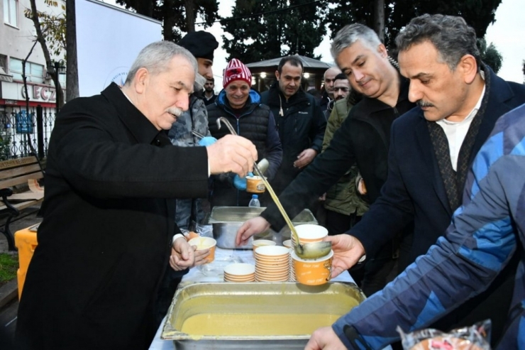 İlkadım Sabah Namazında Buluşuyor