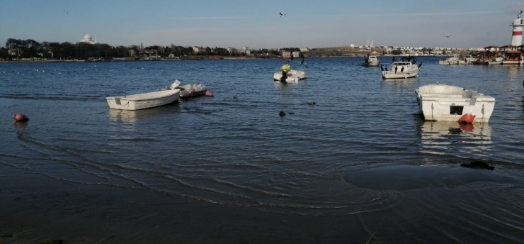 Deniz 30 Metre Çekildi, İlk Kez Görenler Paniğe Kapıldı