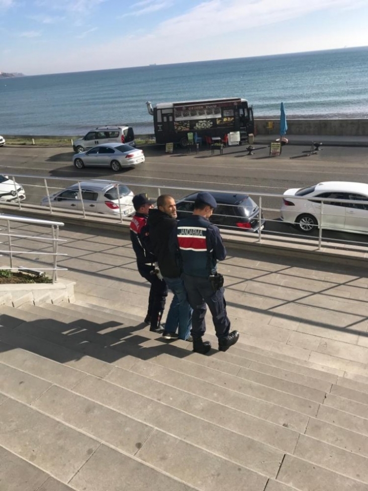 Aranan İki Zanlı Tutuklandı