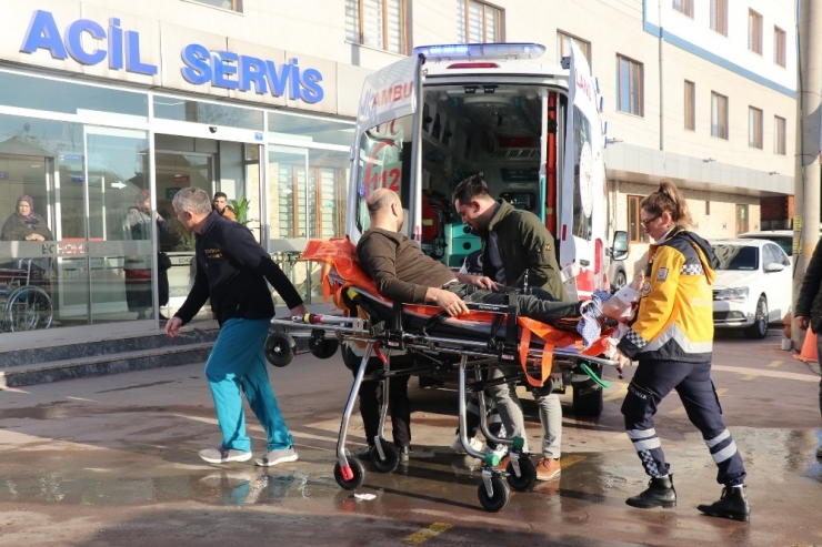 Tartıştığı İş Yeri Sahibini Ayağından Vurdu