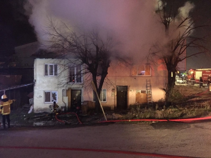 Soba Patladı, Ev Küle Döndü