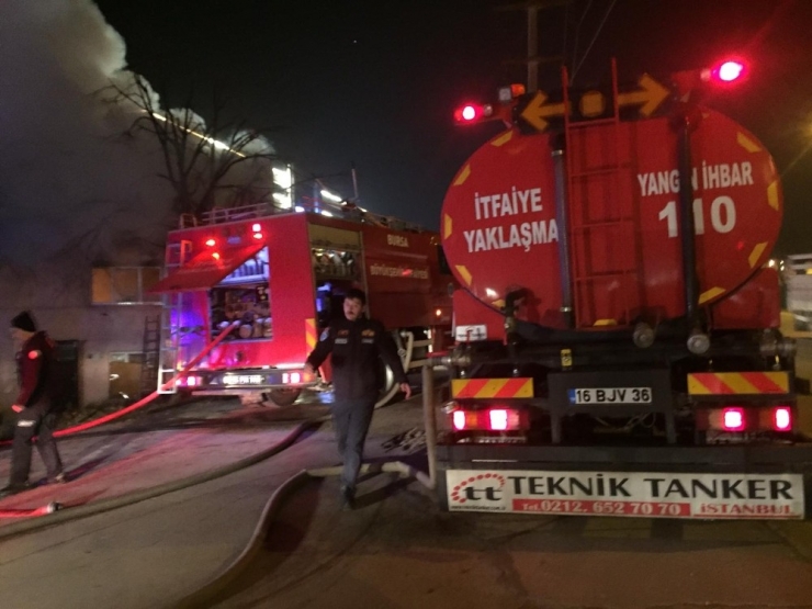 Soba Patladı, Ev Küle Döndü