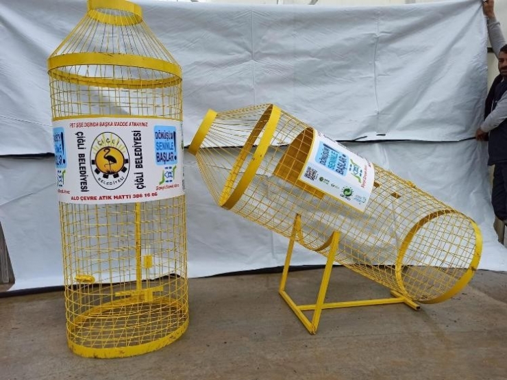 Çiğli Belediyesinden Okullara "Çevre Dostu" Hediye