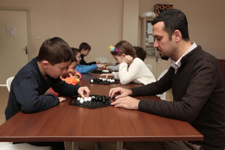 Yeni Nesil Akıl Oyunlarıyla Geleceğe Hazırlanıyor