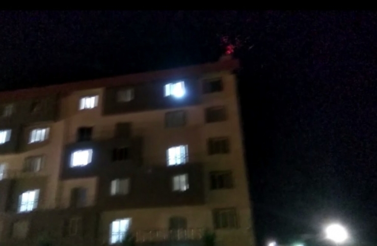 Erkek Öğrenci Yurdundaki Yangın Paniğe Neden Oldu