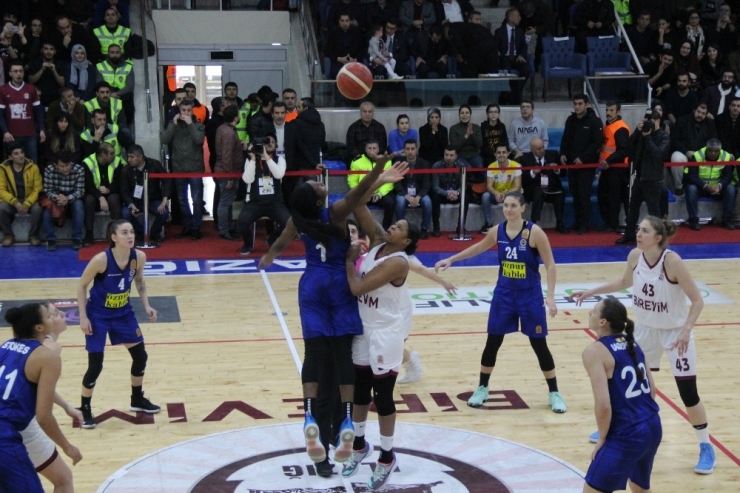 Kadınlar Basketbol Süper Ligi: Elazığ İl Özel İdare: 87 - Fenerbahçe: 84