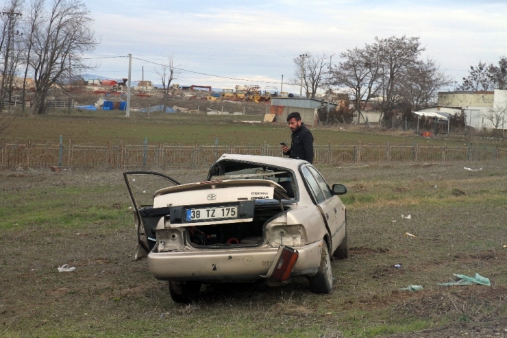 Kendini Unuttu Otomobilinin Derdine Düştü