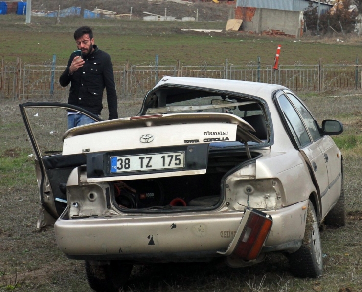 Kendini Unuttu Otomobilinin Derdine Düştü