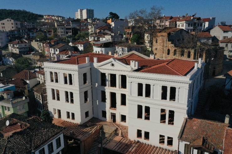 Taş Mektep Restorasyonunda Sona Gelindi