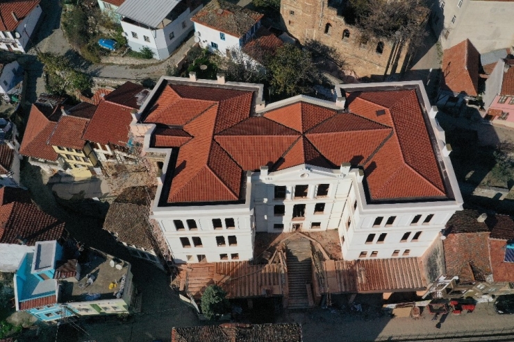 Taş Mektep Restorasyonunda Sona Gelindi