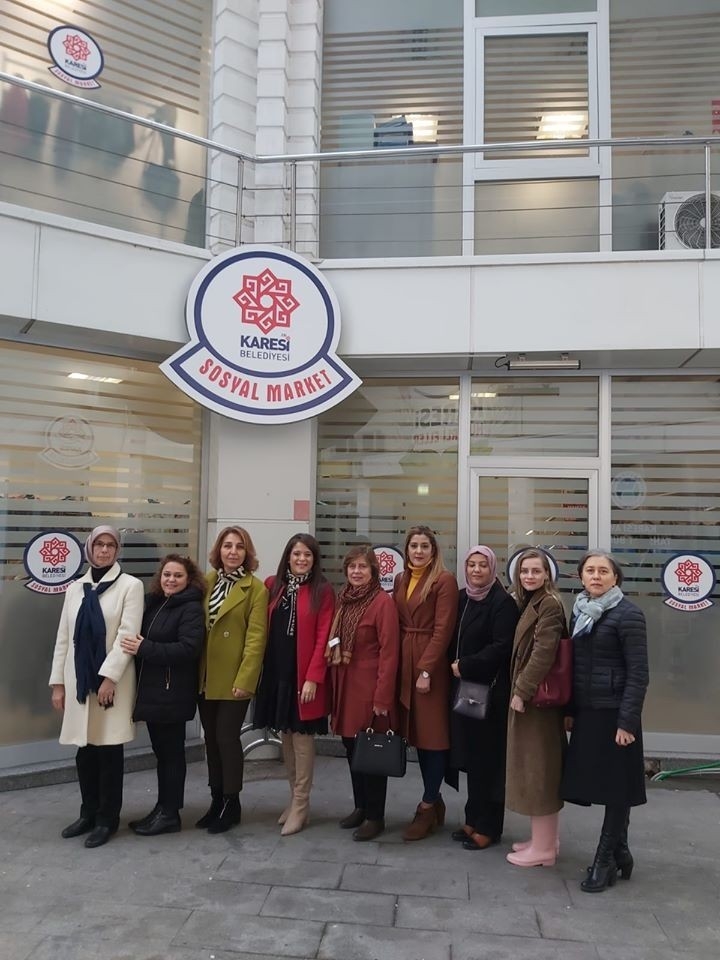 Karesili Kadınlardan Sosyal Market’e Tam Destek