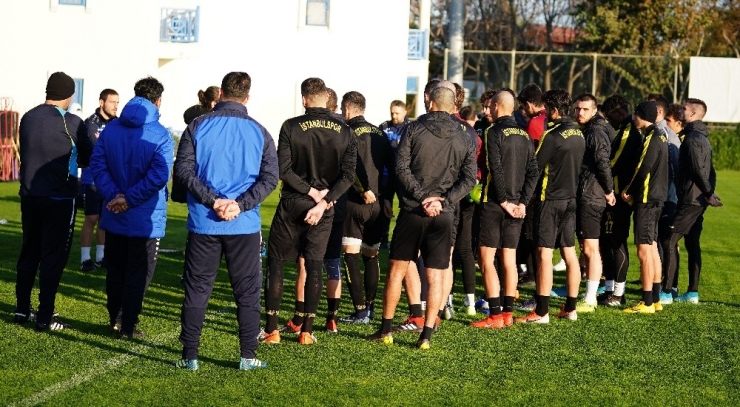 İstanbulspor Hazırlıklarını Sürdürdü