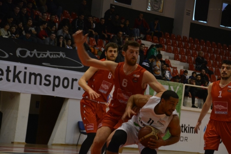 Türkiye Basketbol Ligi: Petkim Spor: 80 - Bandırma Kırmızı: 72