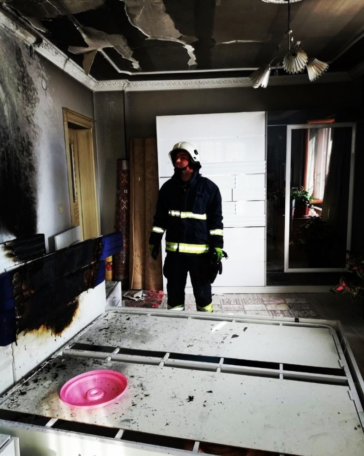 Tuşba’da Ev Yangını