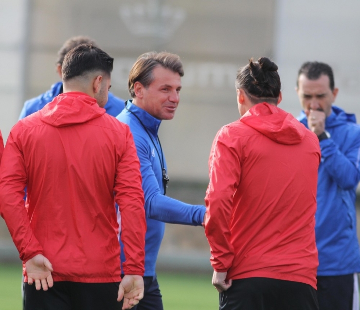 Antalyaspor İkinci Yarı Hazırlıklarına Başladı