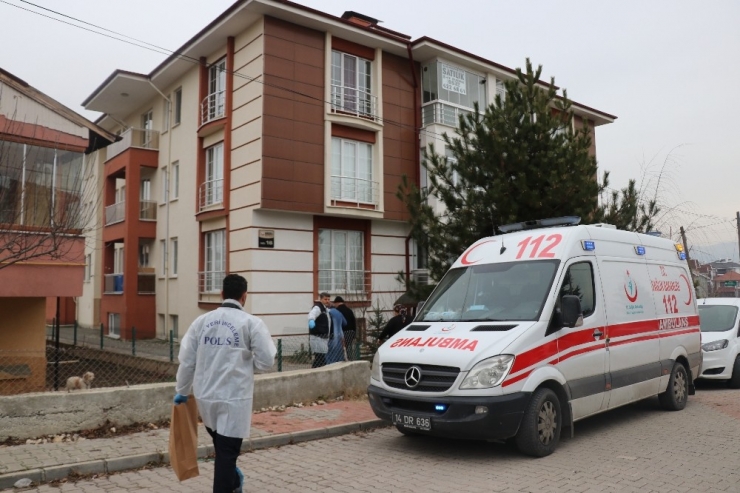 Bolu’da Üniversite Öğrencisi Genç Kız İntihar Etti