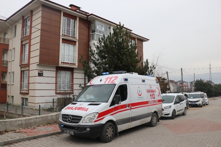 Bolu’da Üniversite Öğrencisi Genç Kız İntihar Etti