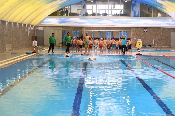 Çocuklar Kış Ayında Yaza Hazırlanacak