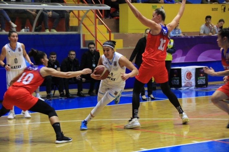 Kadınlar Basketbol Süper Ligi: Hatay Büyükşehir Belediyespor: 78 - Botaş: 68