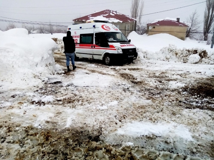 Kar Nedeniyle Kapalı Olan Bazı Yolları Açıldı