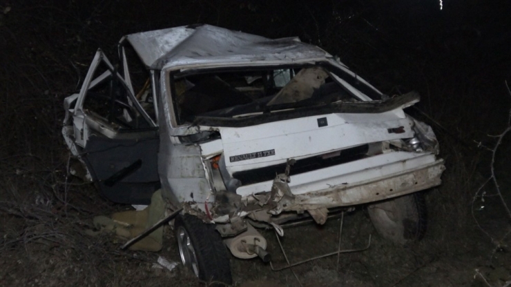 85 Metre Takla Atan Otomobil, Dereye Düştü: 1 Ölü