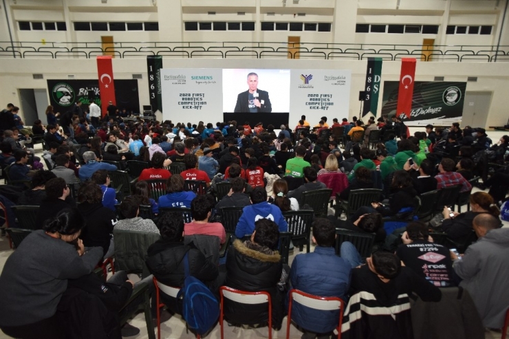 Nasa Canlı Bağlantıyla Darüşşafaka’daydı