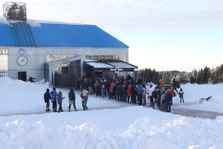 Uludağ Hafta Sonu Doldu Taştı