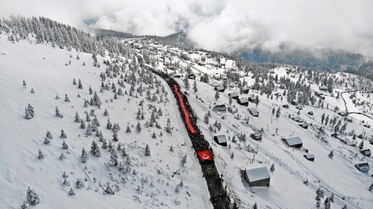 Sarıkamış Şehitleri 2 Bin 200 Rakımlı Sis Dağı’nda Anıldı