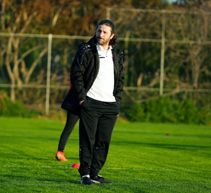 Fatih Tekke: “Teknik Adam Seçimleri Siyaset Ve Ahbap Çavuş İlişkisine Göre Yapılıyor”