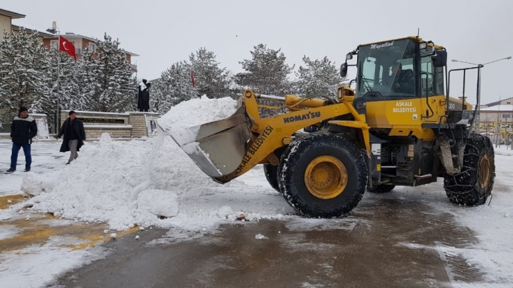 Aşkale’de Karla Mücadele Seferberliği
