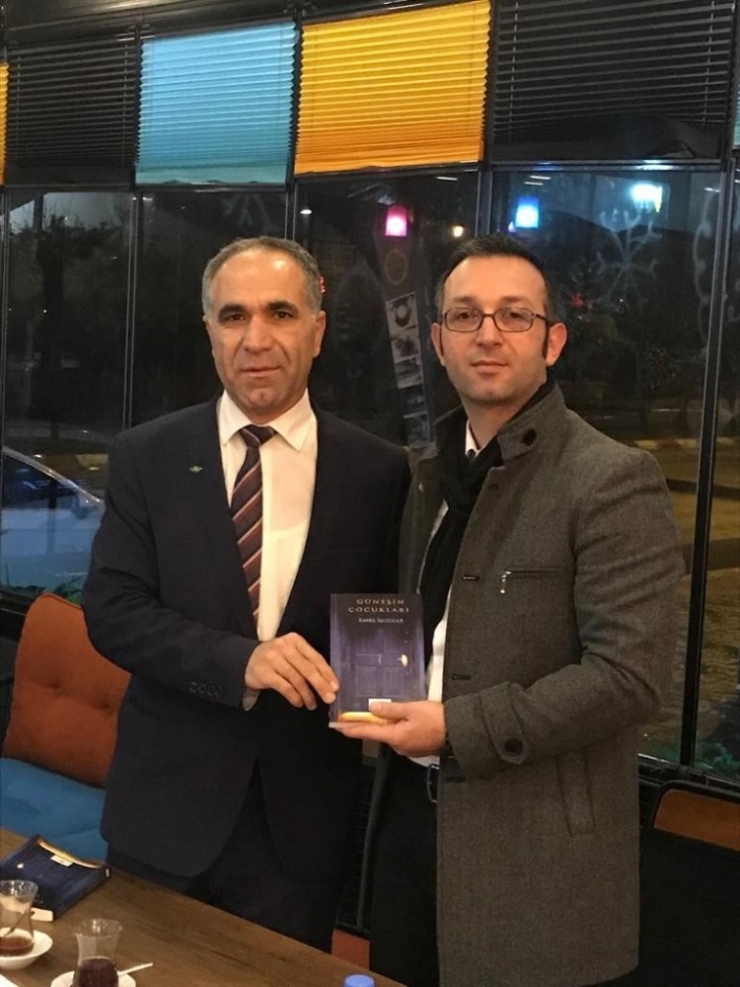 Veliler Yazar Emre İşgüzar İle Buluştu