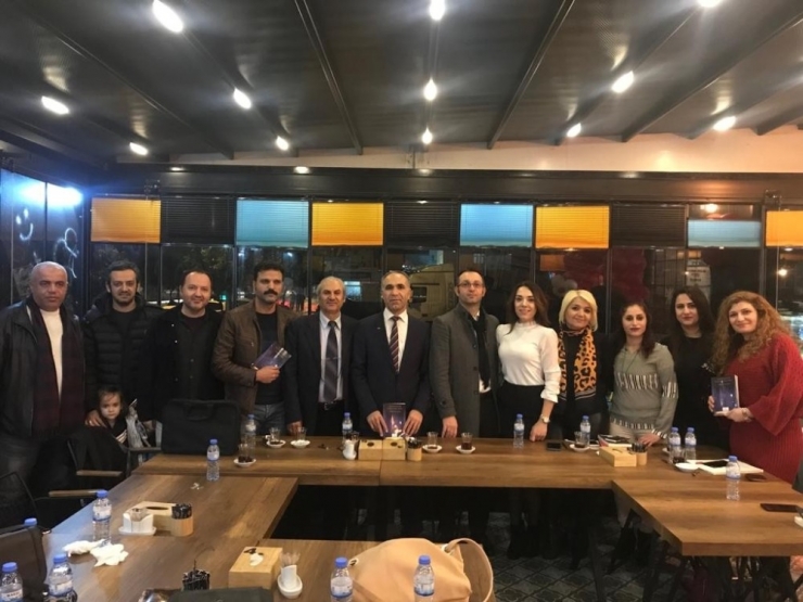 Veliler Yazar Emre İşgüzar İle Buluştu