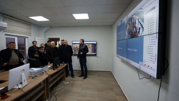 Emniyet Müdürü Ergüder, Otobüs İzlem Merkezini Gezdi