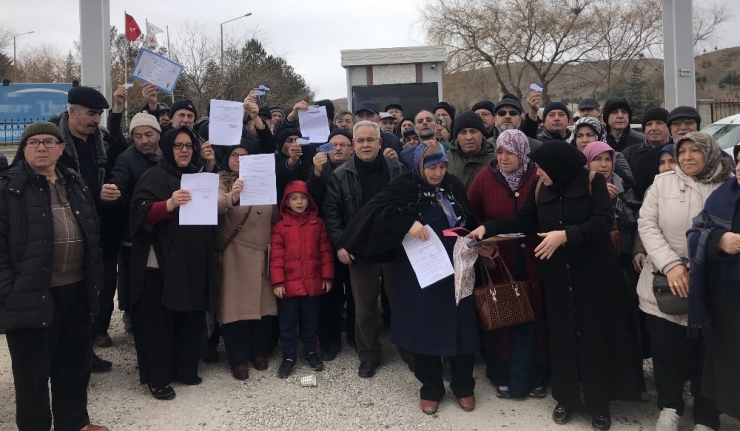 Mağdur Edildiklerini İddia Eden Devre Tatil Sahipleri Eylem Yaptı