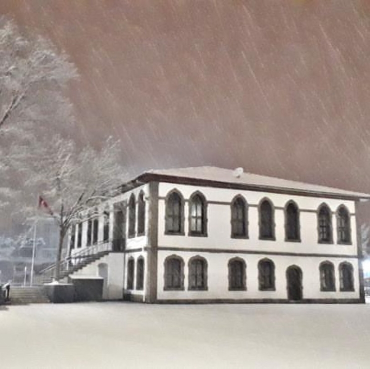 Afyonkarahisar’da Kar Yağışı Sonrası Kartpostallık Görüntü