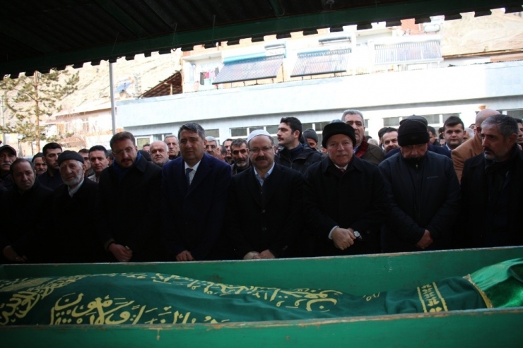 Ak Parti Eski Milletvekili Deligöz’ün Baba Acısı