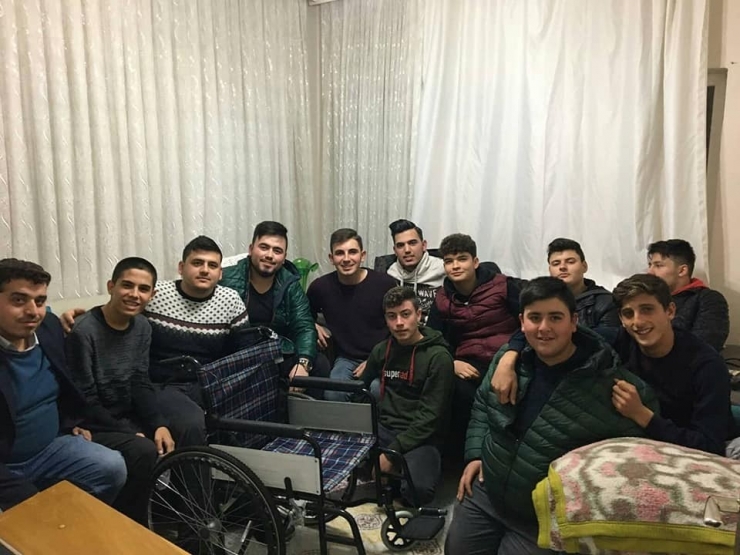 Ak Parti Köşk Gençlik Kolları’ndan Örnek Davranış