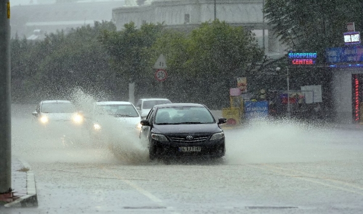Belek’i Fırtına Vurdu, Takımlar Antrenmanlarını İptal Etti