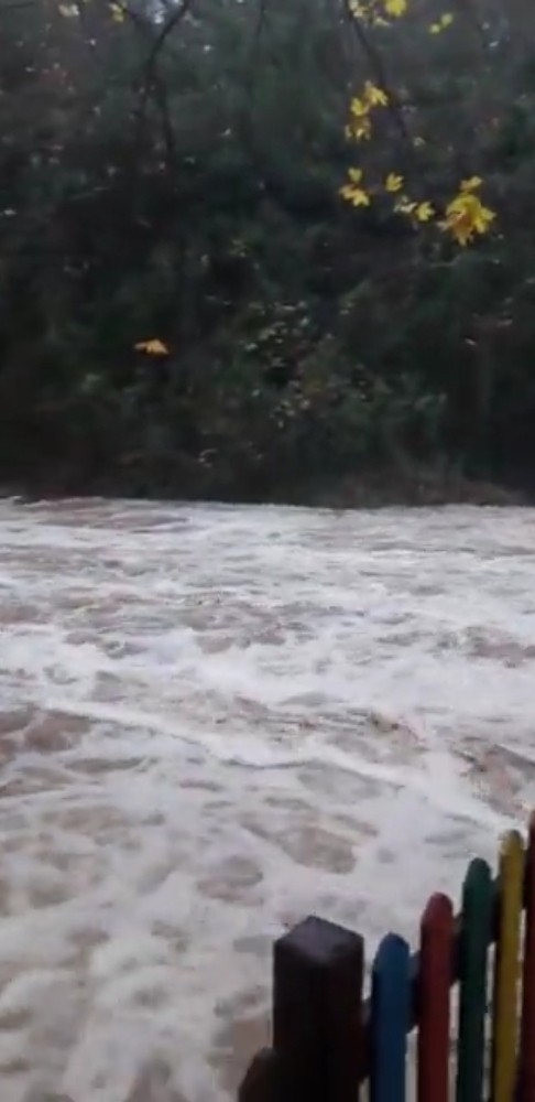 Yağışlar Kurşunlu Şelalesi’ni Coşturdu